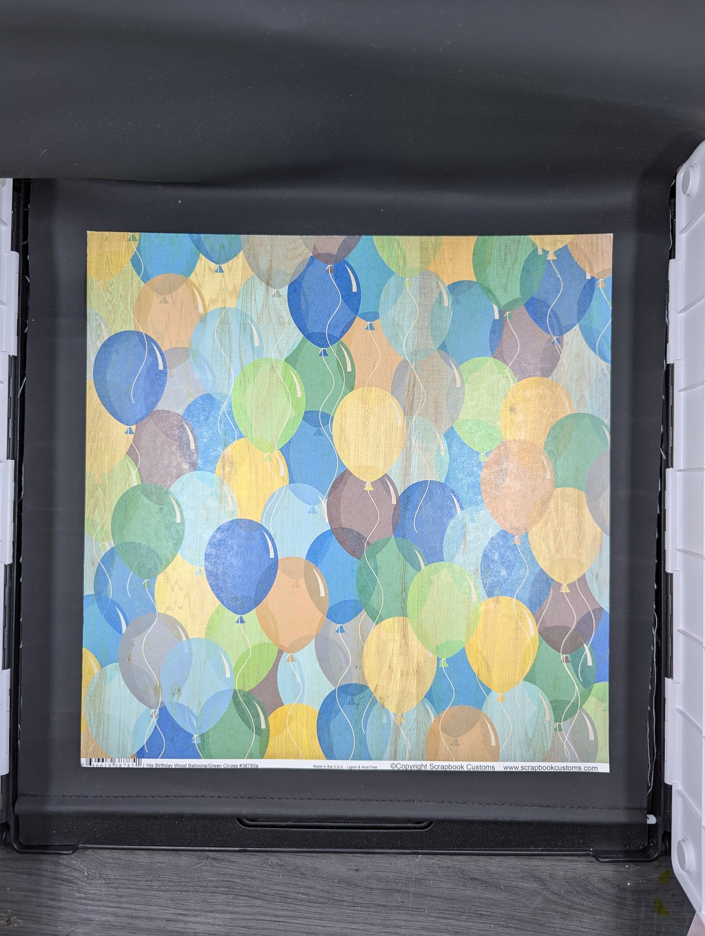 Birthday balloons woodgrain